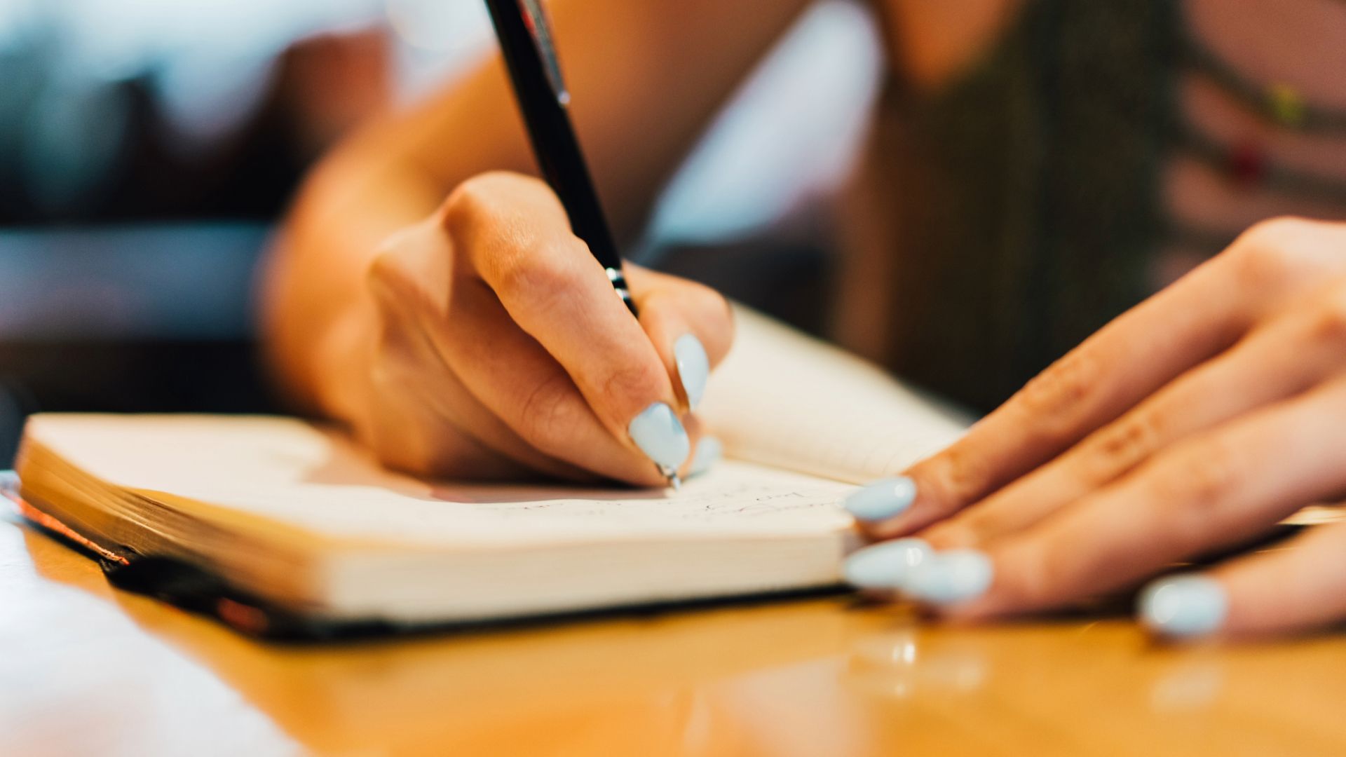 What to record in a fibromyalgia symptom journal