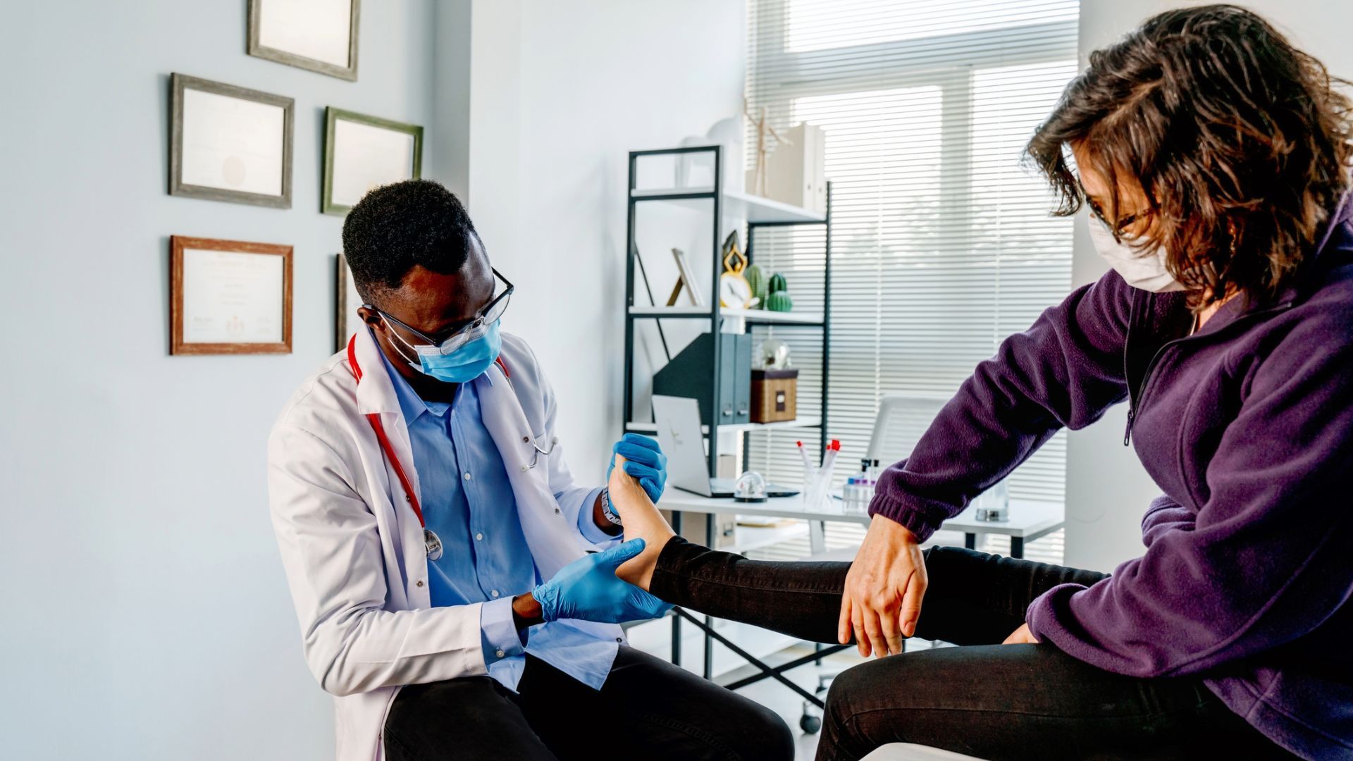 Diabetic neuropathy: symptoms, treatment, and managing pain