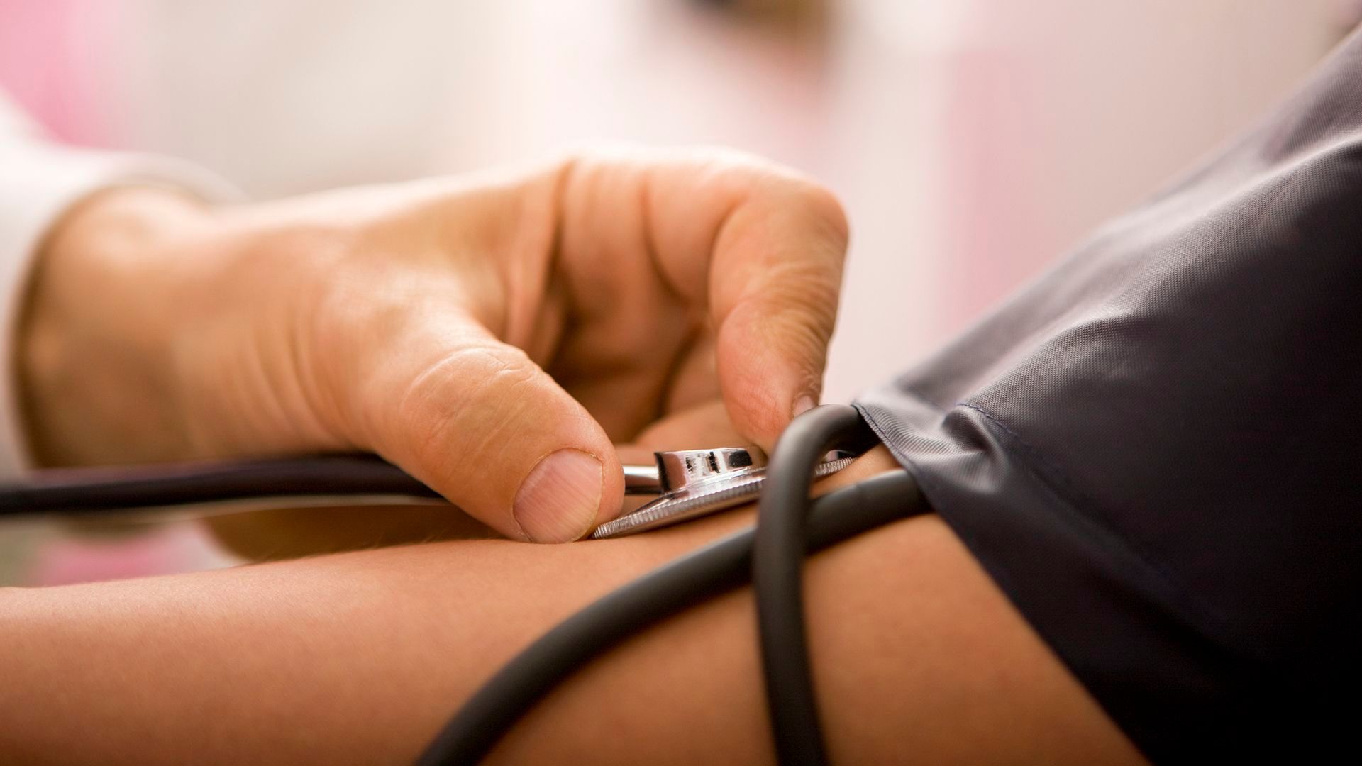 How schizophrenia impacts a person's physical health