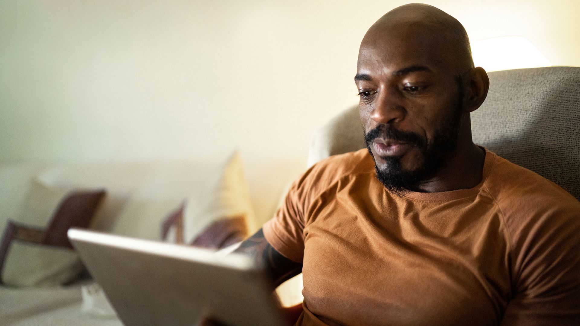 Restarting HIV treatment after an unplanned interruption