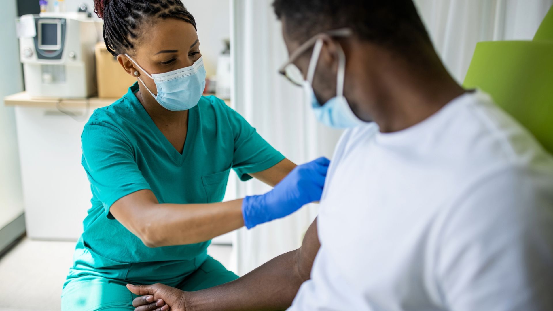 What are the treatment options for sickle cell disease?